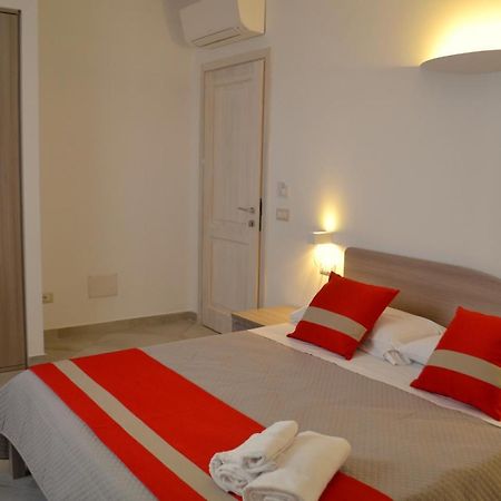Domo'E Sorres Hotell Olbia Exteriör bild