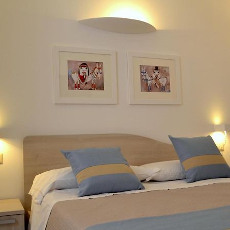 Domo'E Sorres Hotell Olbia Exteriör bild