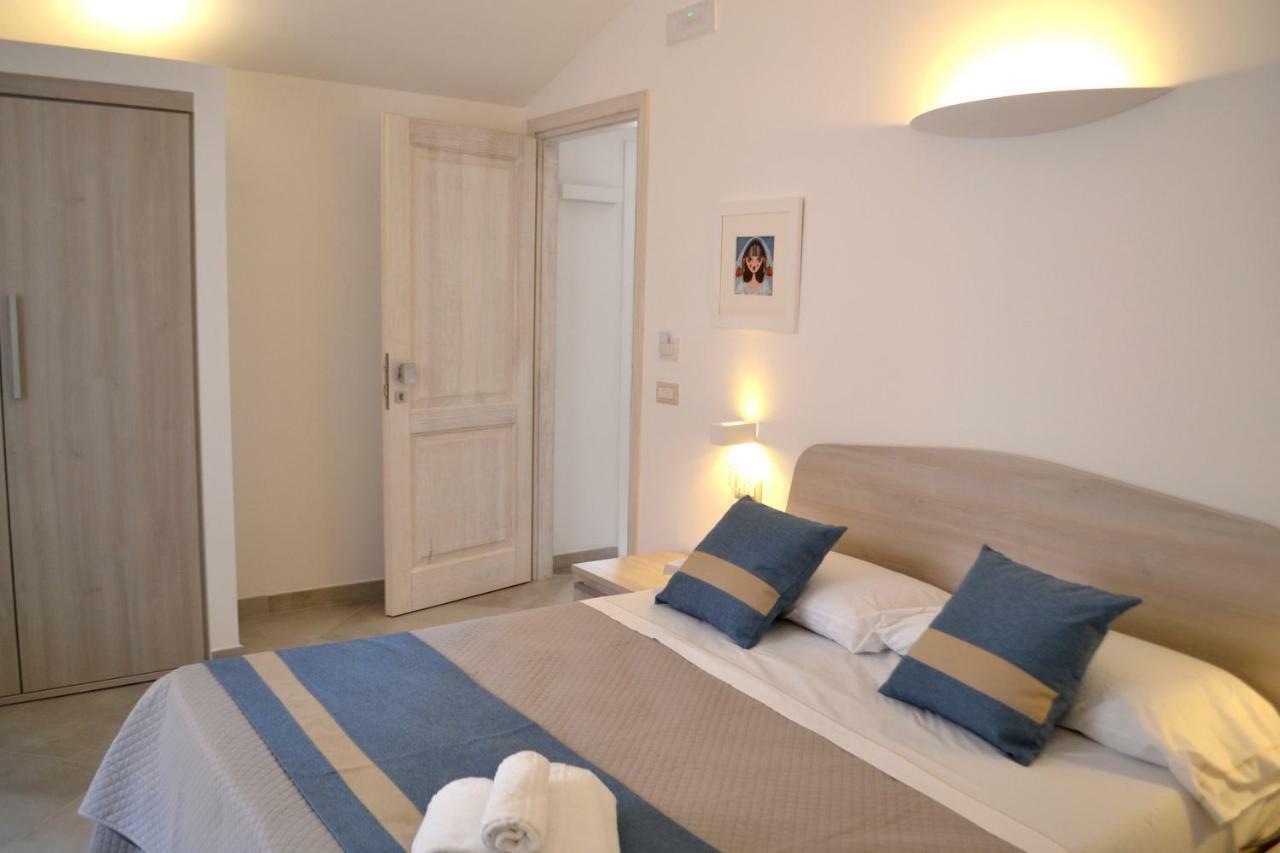 Domo'E Sorres Hotell Olbia Exteriör bild